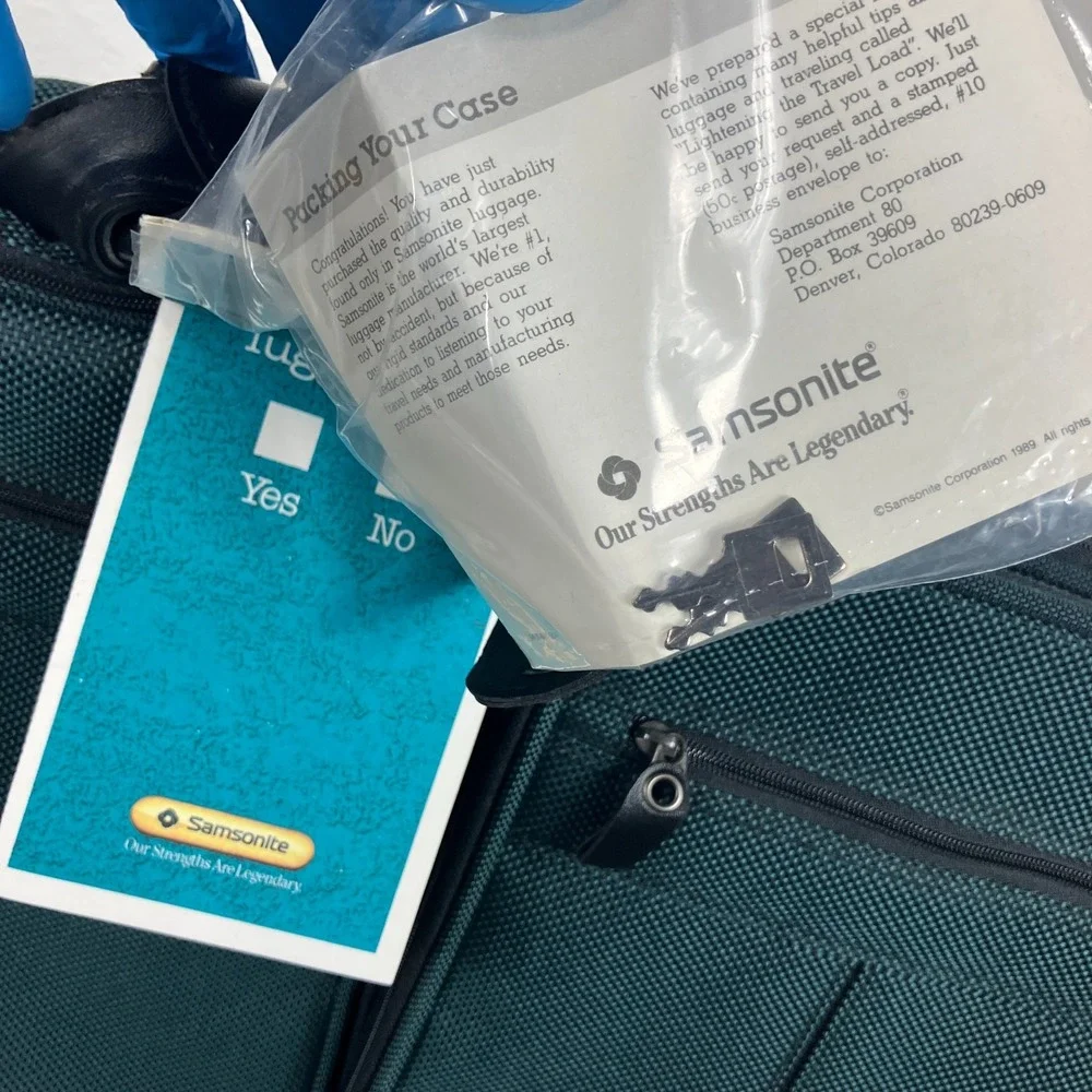 Samsonite fast shipping